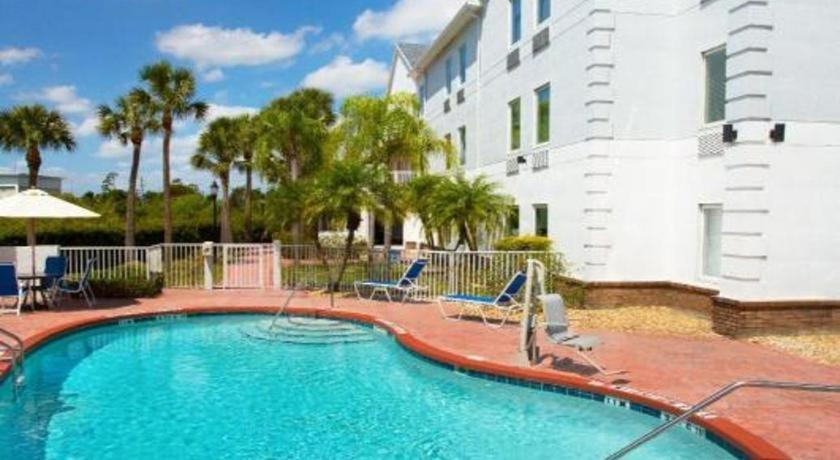 Holiday Inn Express Hotel & Suites Port Charlotte Exterior photo